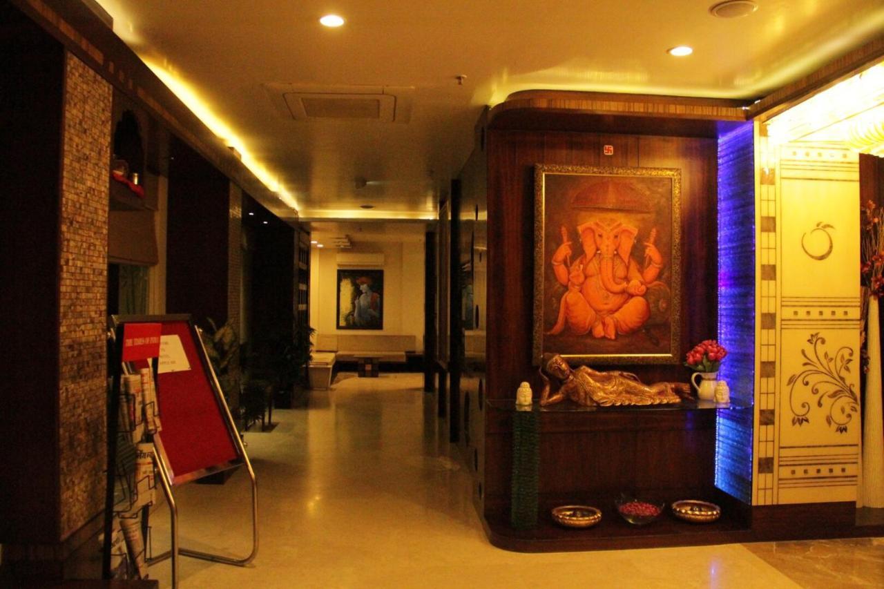 Tgi Apple Inn Jaipur Bagian luar foto