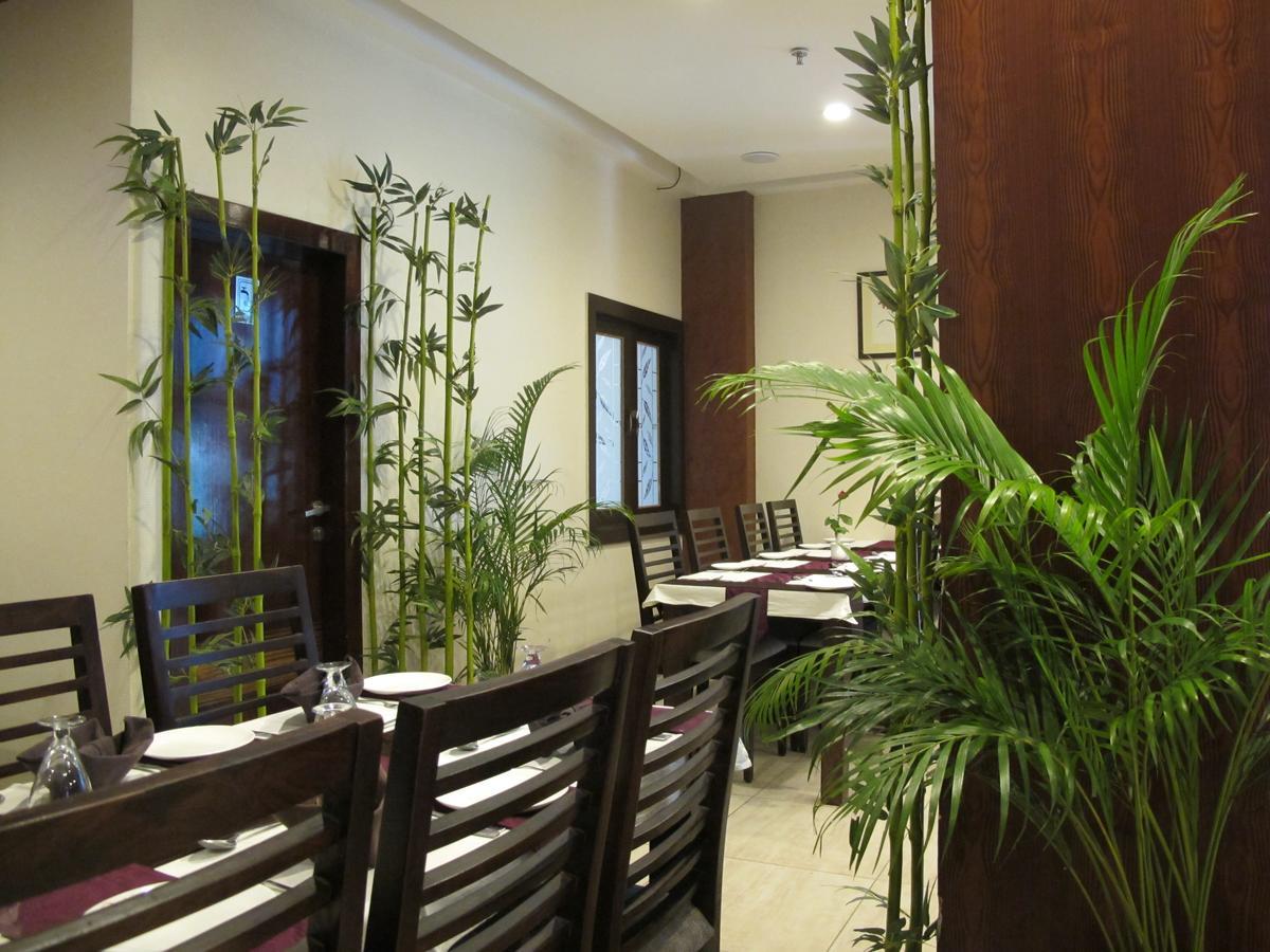 Tgi Apple Inn Jaipur Bagian luar foto