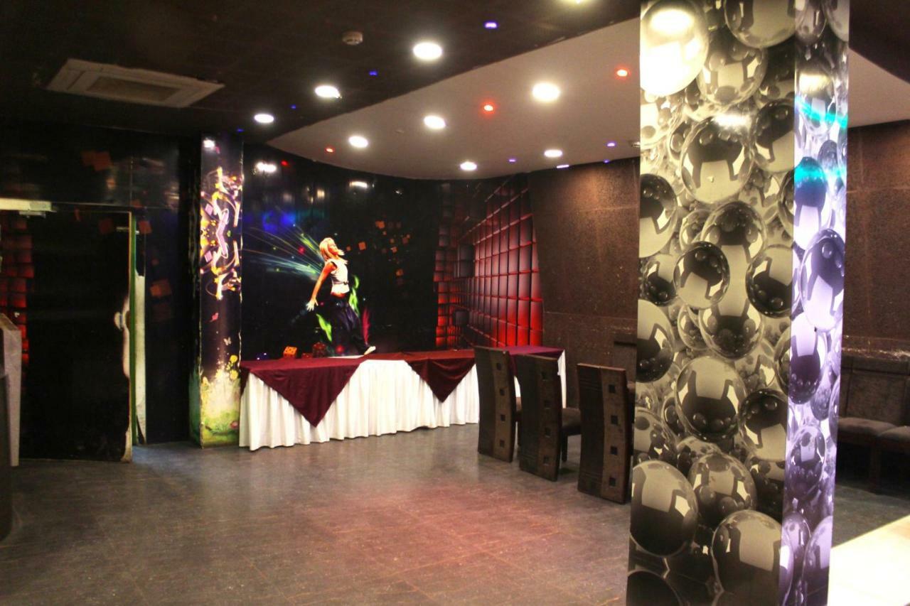 Tgi Apple Inn Jaipur Bagian luar foto