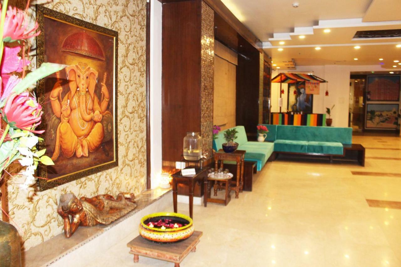 Tgi Apple Inn Jaipur Bagian luar foto